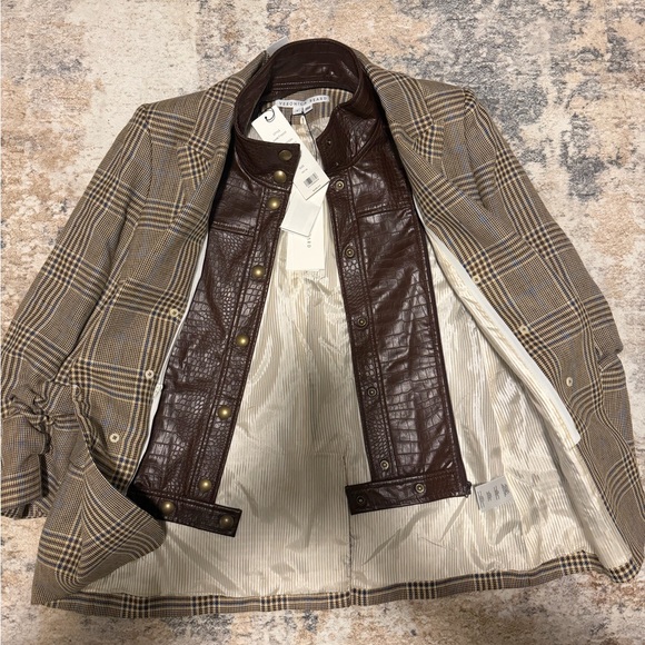 Veronica Beard Beacon Dickey Jacket Blazer Size 8 NWT Plaid Camel Brown Blue - Picture 3 of 10